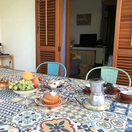 Casa Sciusca * צ'פאלו
