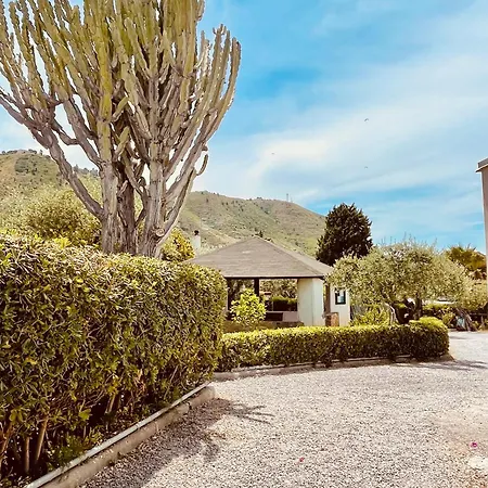 בית נופש Casa Sciusca צ'פאלו